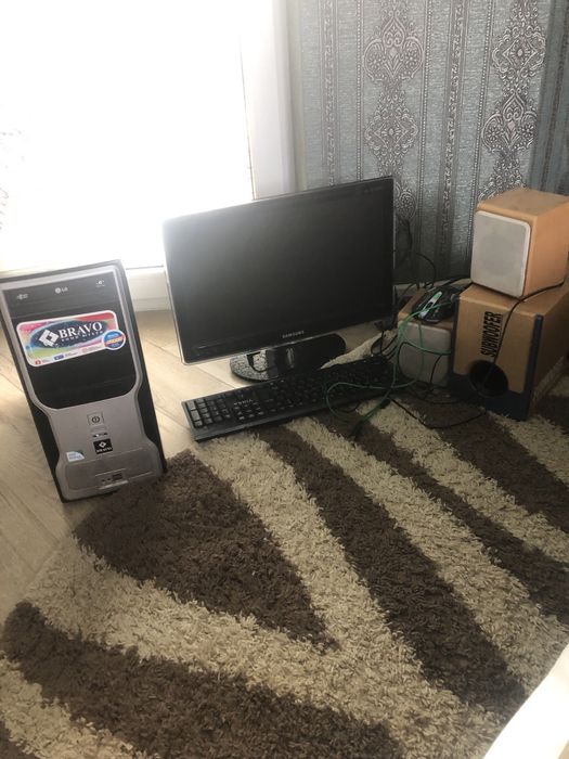 Продаж настільного компютера