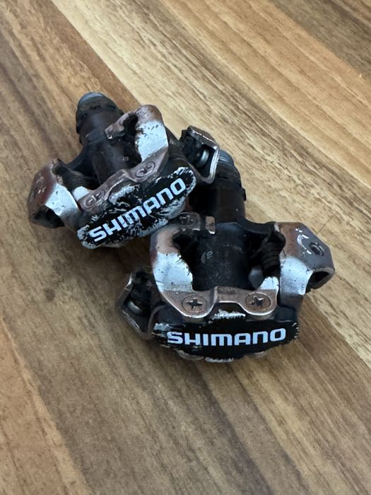 Pedais de encaixe Shimano