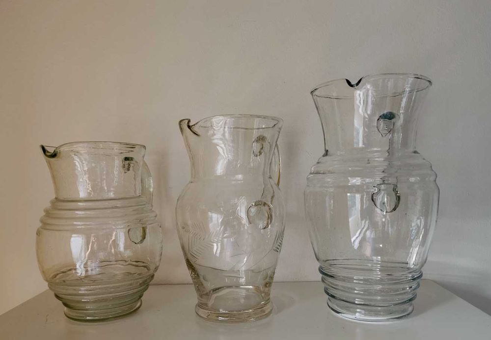 Jarros de vidro antigos colecionáveis