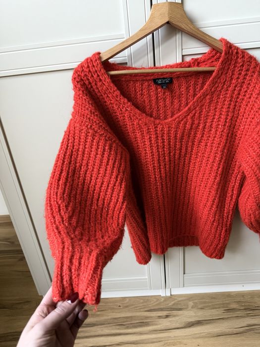 Czerwony sweterek Topshop