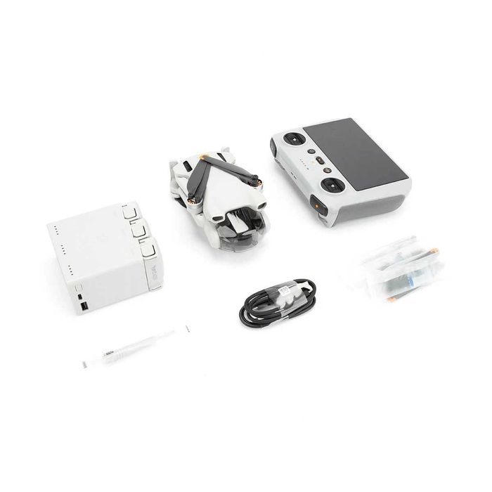 DJI Mini 3 Fly More Combo (DJI RC incluído), Mini Drone 4K em estado impecável, com apenas 4 horas de voo