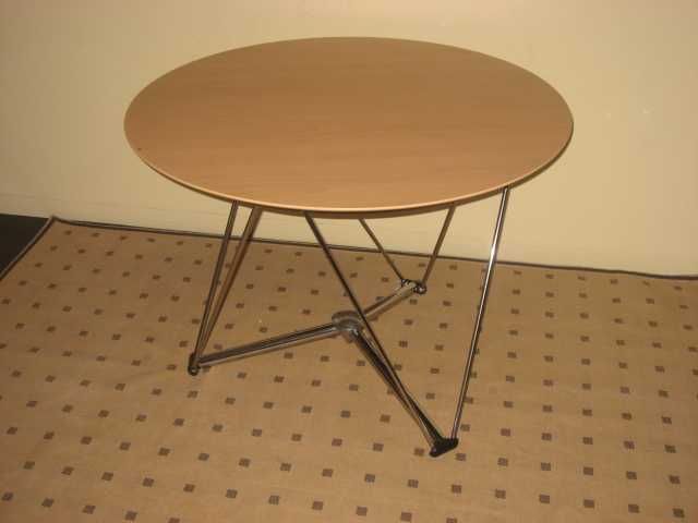 STOCK OFF: Mesa de apoio em faia e aço desdobrável  By Magis