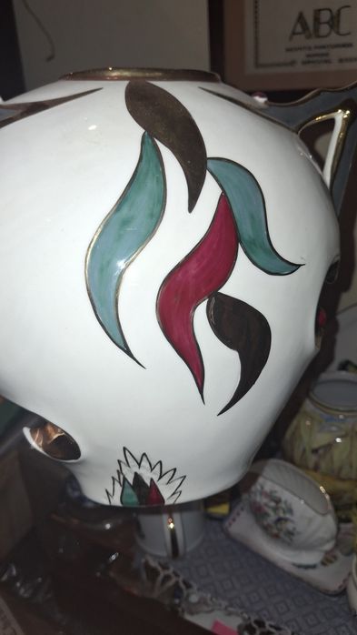Jarra porcelana com motivos modernos estilo art deco