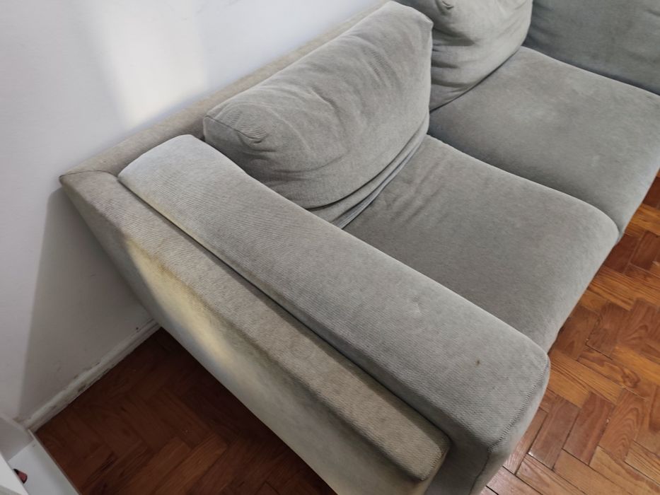 Sofá cinza 2m x 0.80m