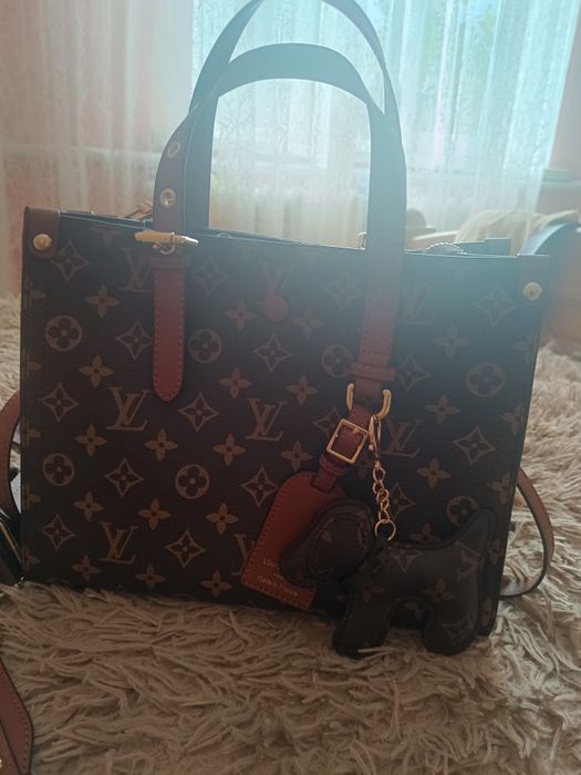 Сумка Louis Vuitton