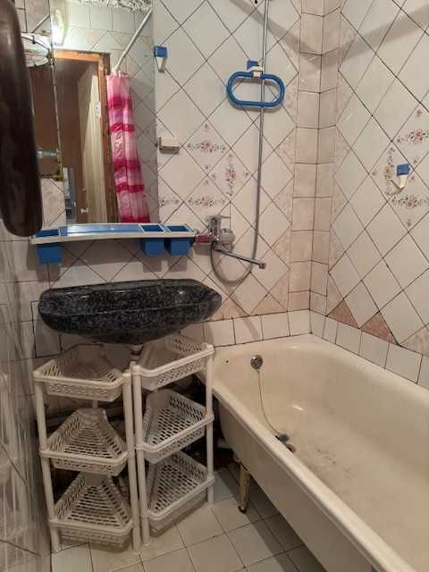 Сдам 3к.кв метро "Студенческая", с/м "Класс"