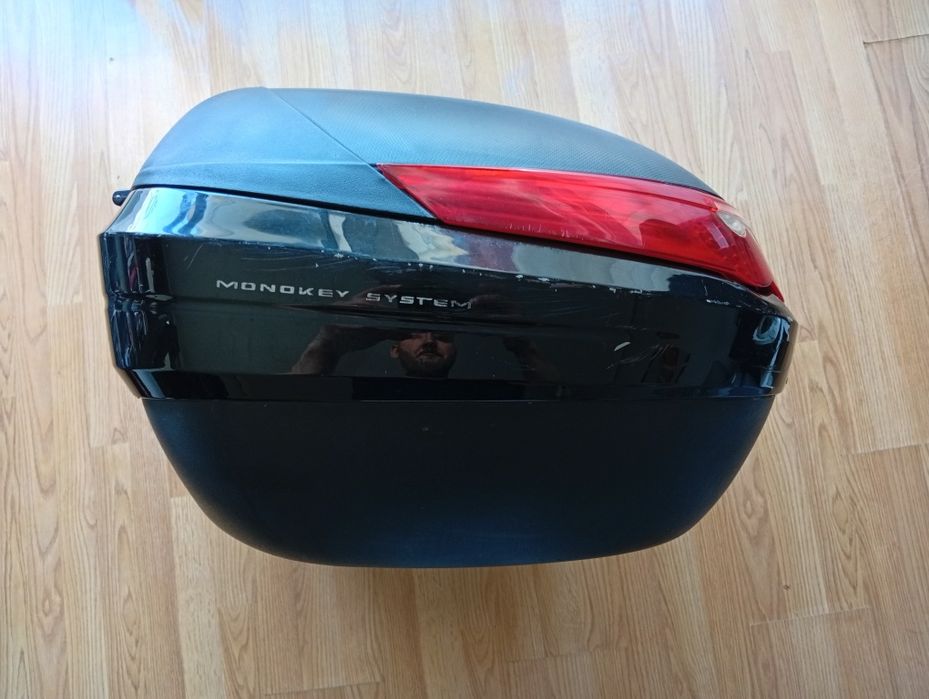 Top Case Givi Maxia E55 Monokey com Base