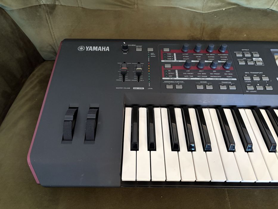 Yamaha moxF6 gwarancja 6 mies., transport