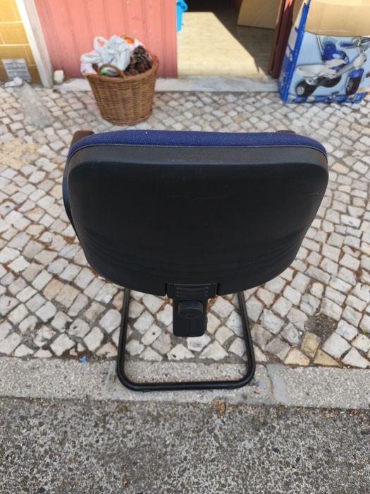 Cadeiras com apoios de braços