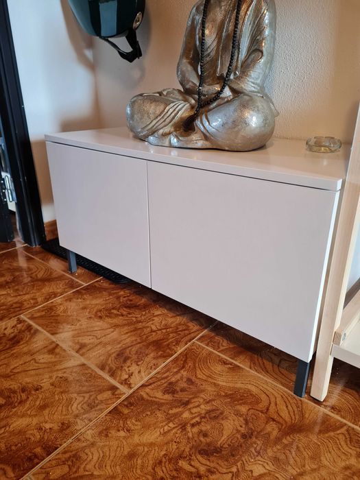 Caixa de areia oculta para gato