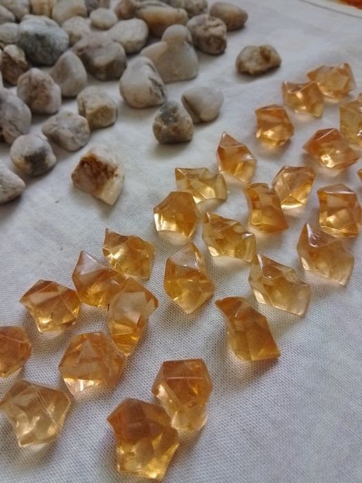 Камушки-камни (горной речки) для аквариума-декоративные.- 1 кг.