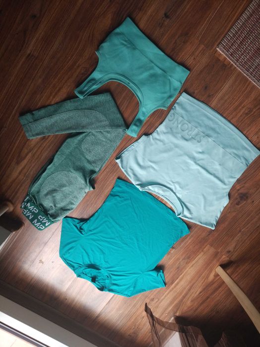 Stroj sportowy S do biegania na wf