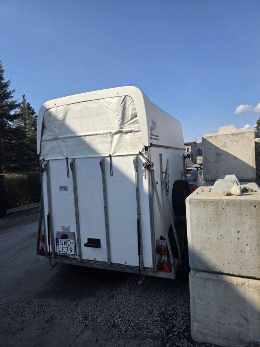 Przyczepa do przewozu 2 koni WYNAJEM