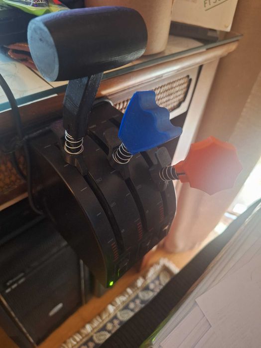 Vendo Pro Flight Yoke System com painéis e pedais.