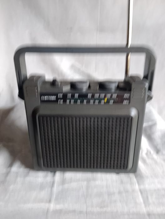 Rádio portátil LLoytron