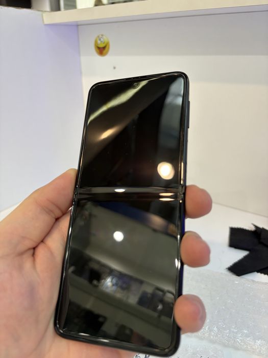 Samsung Flip 3 8/128Gb