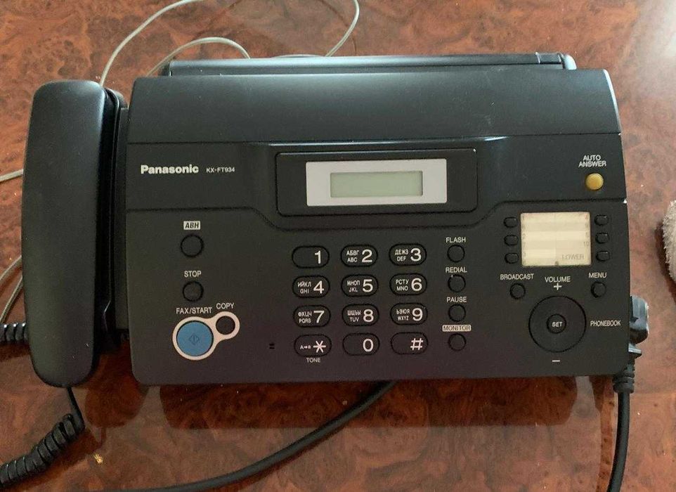 Факс / телефон / на термобумаге Panasonic KX-FT934UA