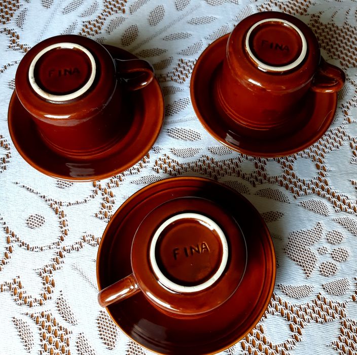 Filiżanki z talerzykami/ rezerwacja