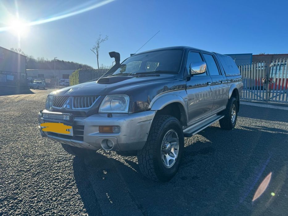 Mitsubishi L200 2005