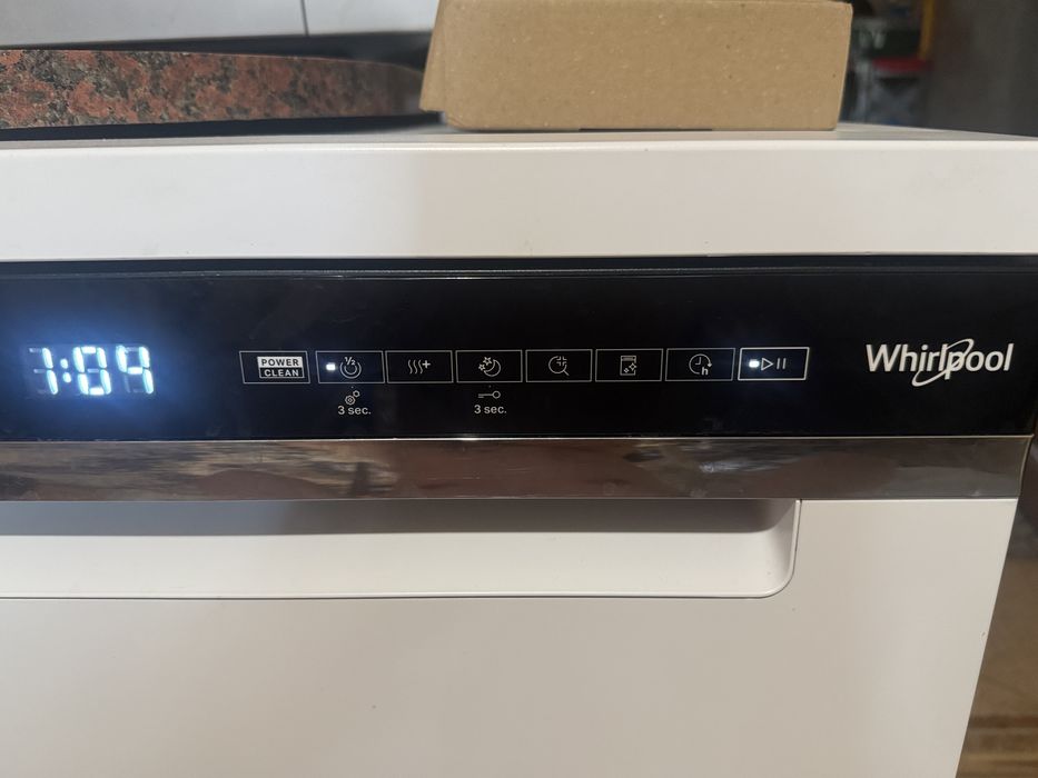 Посудомийна машина WhirlPool W7FHS31