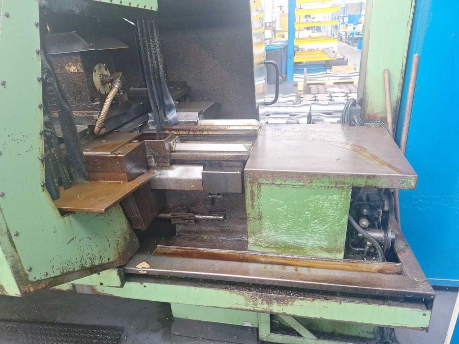 tokarka TUR CNC