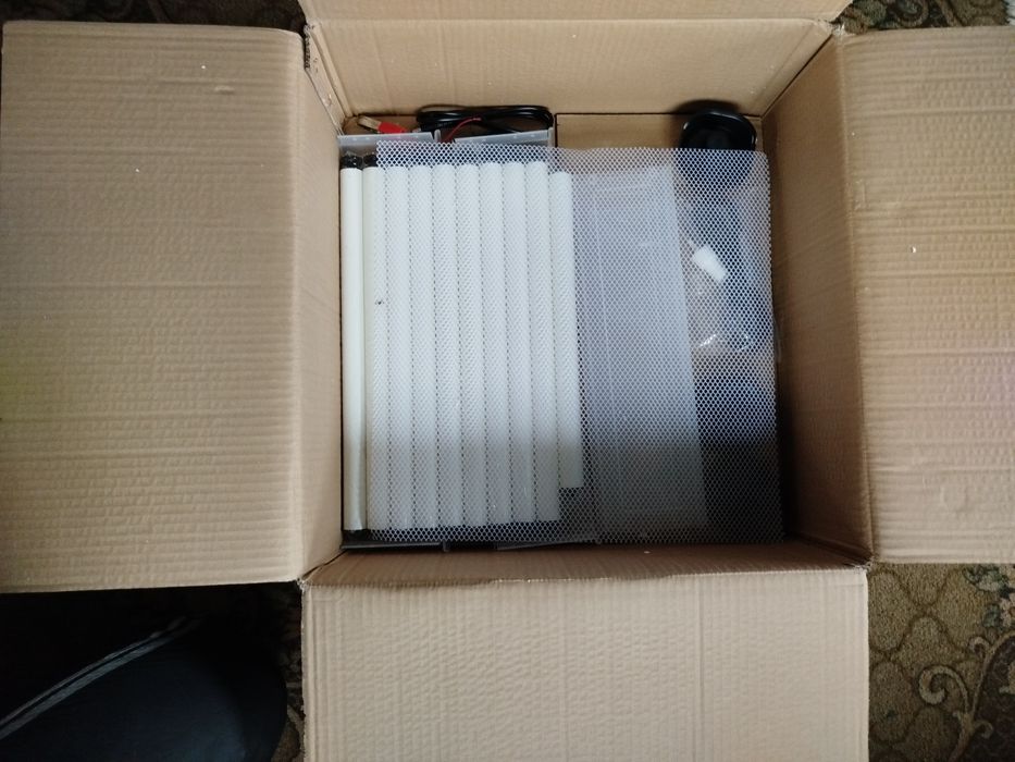 Продам інкубатор Птаха