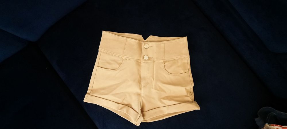 Spodenki krótkie