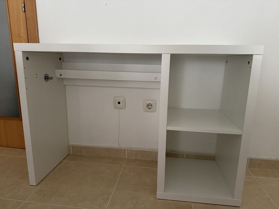 Secretária branca Kallax Ikea 111x37x39cm