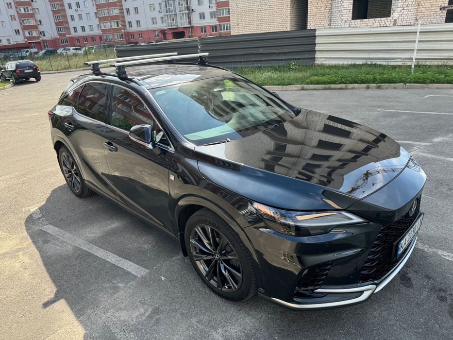 б.у. поперечины Toyota і Lexus багажник как THULE