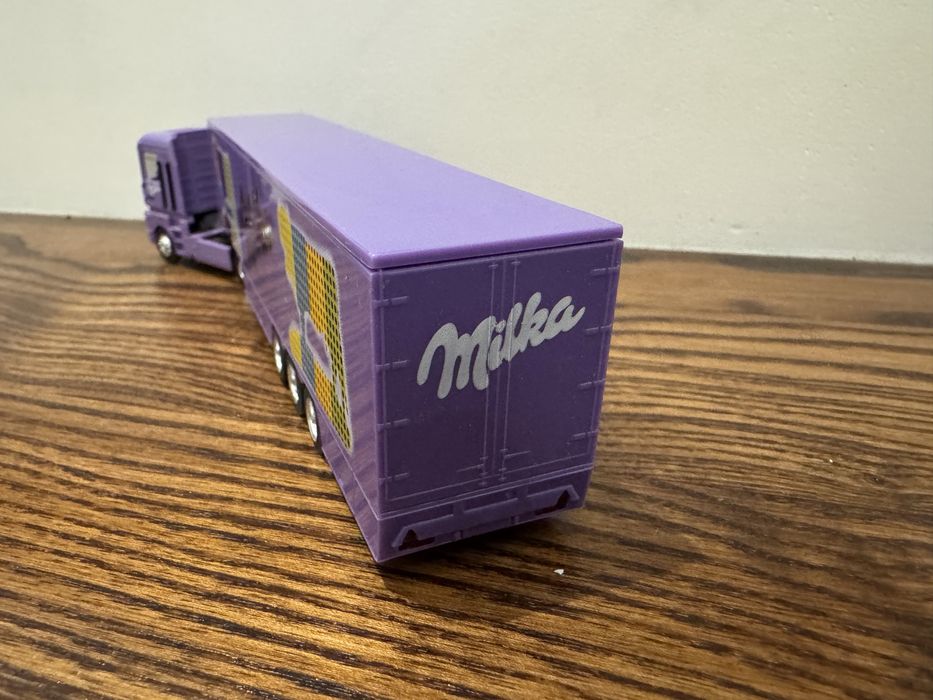 Renault Magnum Milka Albedo 1:87 H0