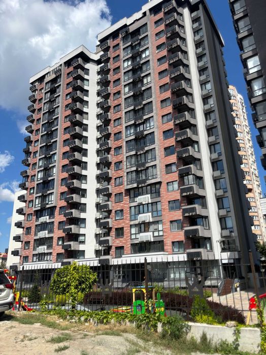 Деміївка ЖК West House без комісії