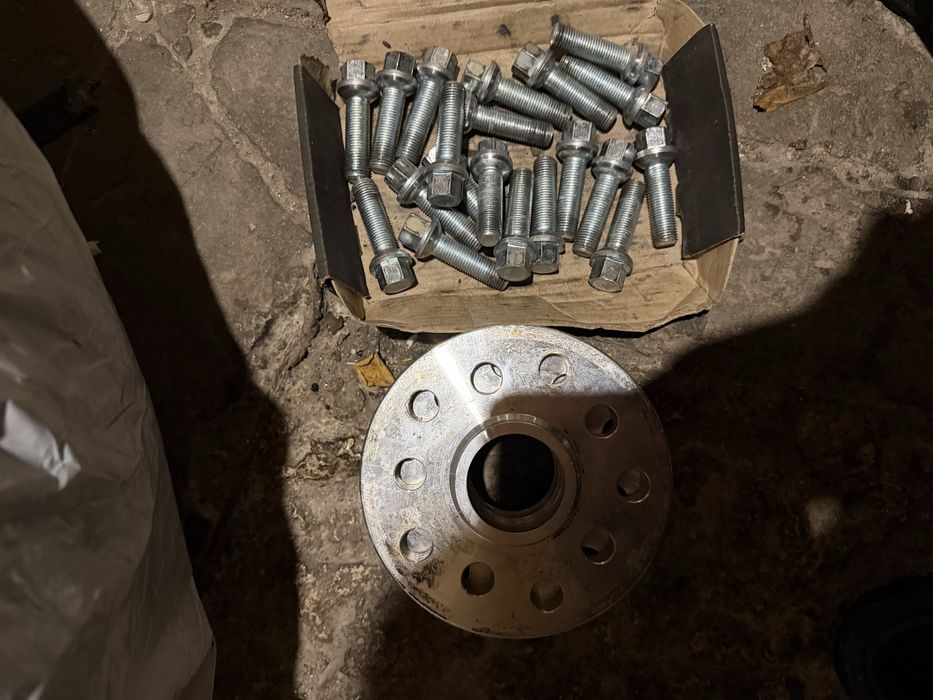 Проставки 15 мм 5*112 5*100 новые с болтами