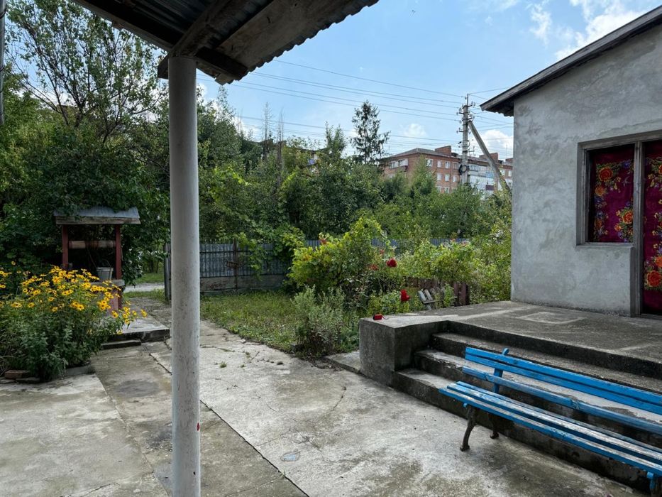 Продам будинок + 10 соток землі в Дунаївці