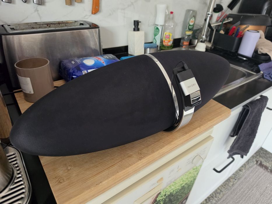 Vendo coluna Bowers &Wilkins Zeppelin