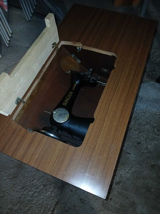 Maquina de costura Singer