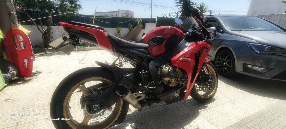 CBR 1000r acidentada