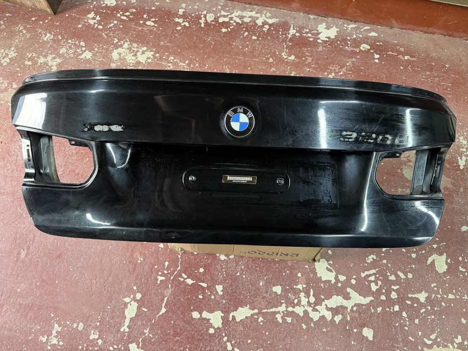 Кришка багажника bmw f30
