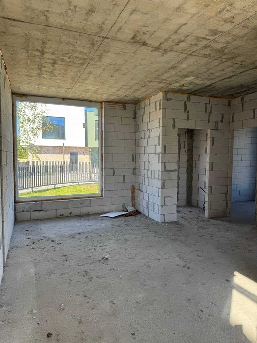 Продаж будинку на Дендропарку