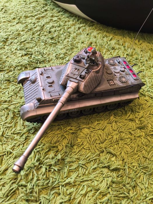 Czołg zdalnie sterowany RC z efektami dźwiękowymi i świetlnymi