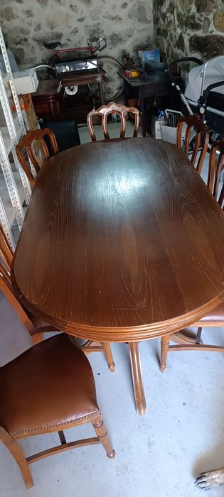 Mesa com cadeiras madeira maciça