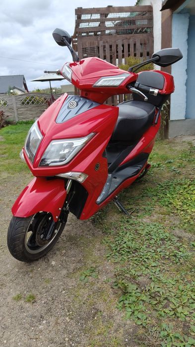 Skuter Elektryczny SUNRA/HAWK50. Niski przebieg.Bezwypadkowy.