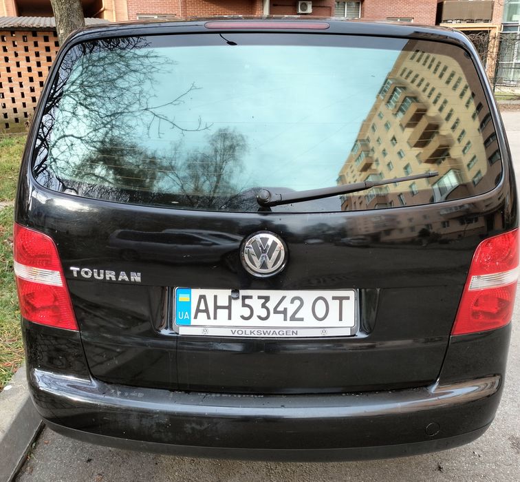 Volkswagen  Touran 1.6mpi
