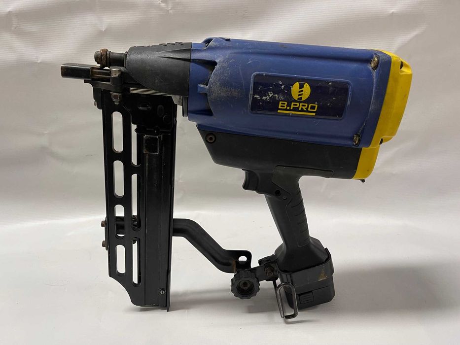 Zszywacz gazowy B.PRO S875 GASBORN - nowy gaz, walizka