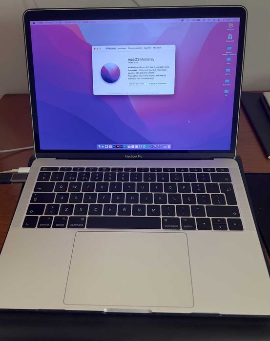 MacBook Pro 2019 A170864354232136449121