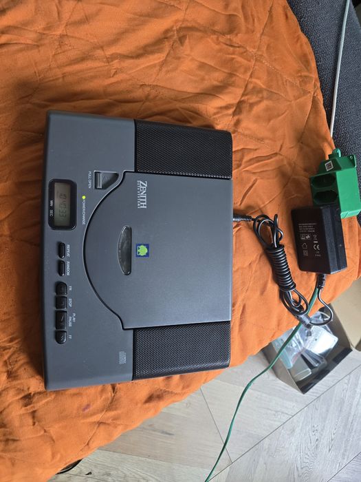 ZENITH DATA SYSTEM DGI-N8003 1994R odtwarzacz CD audio i CD-ROM