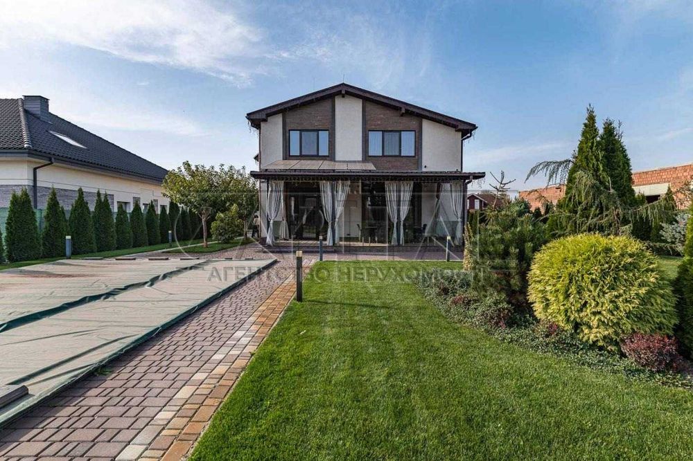 Продаж / Будинок / 254 м2 / Бобриця / КМ Бобриця-парк / вул. Столична
