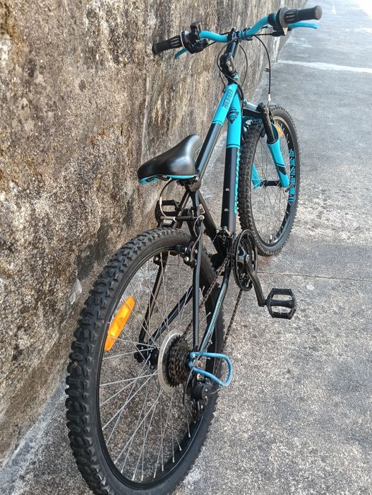 Bicicleta b- twin roda 24