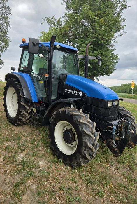 New Holland ts115
