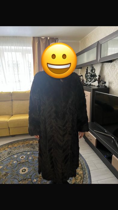 Довга норкова шуба