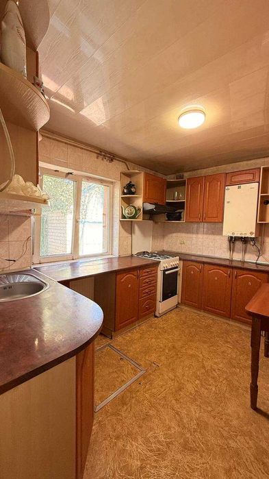 Продаж 3/4 житлового будинку по вул. С.Петлюри (Василини)  район Казбет в м. Черкаси.